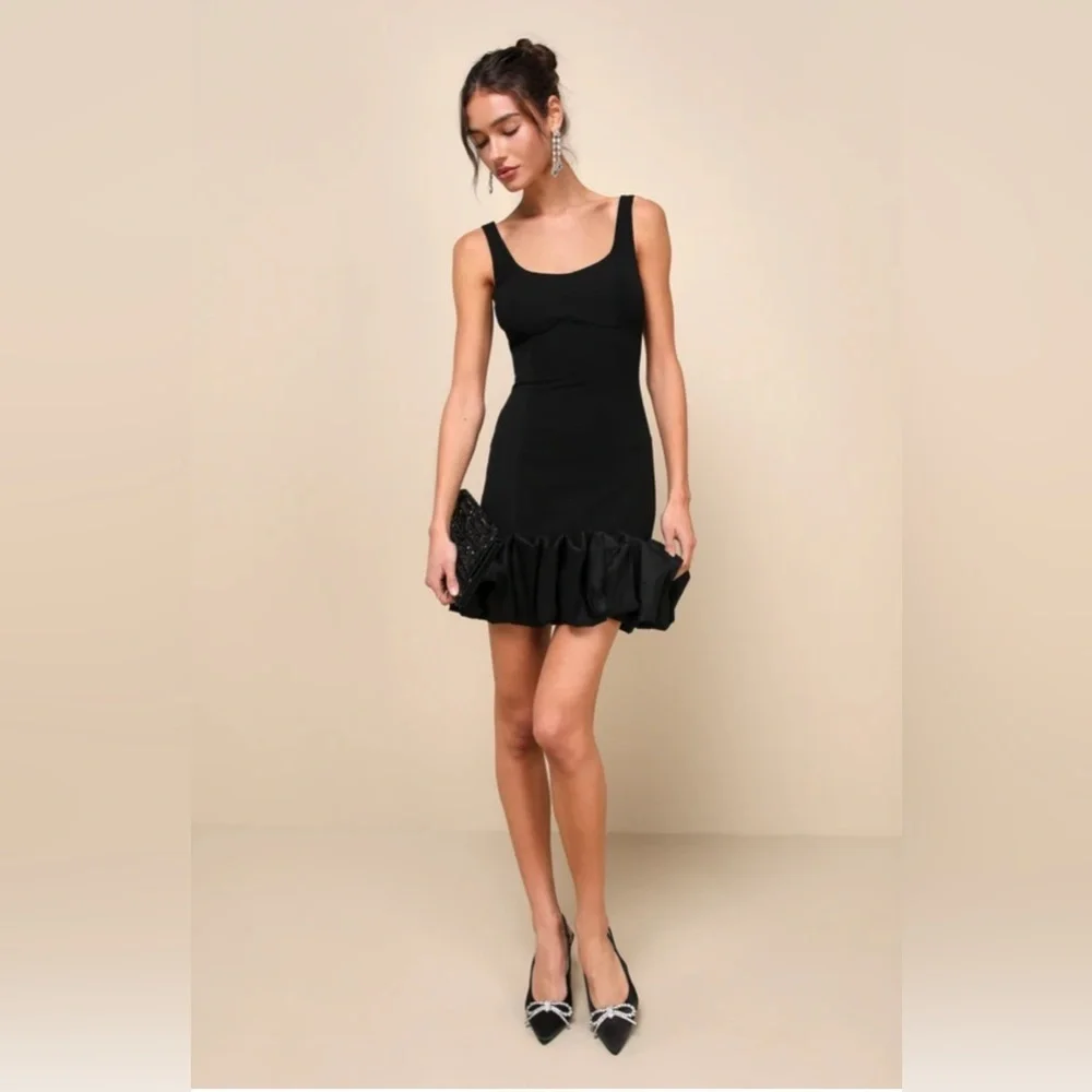Essentially Flirty 3D Ruffle Hem Bodycon Mini Dress! - Picture 3 of 8